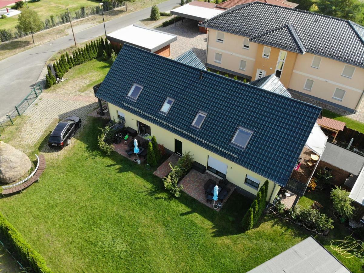 Ferienwohnung "Faehrmannsruh " 뤼벤 외부 사진