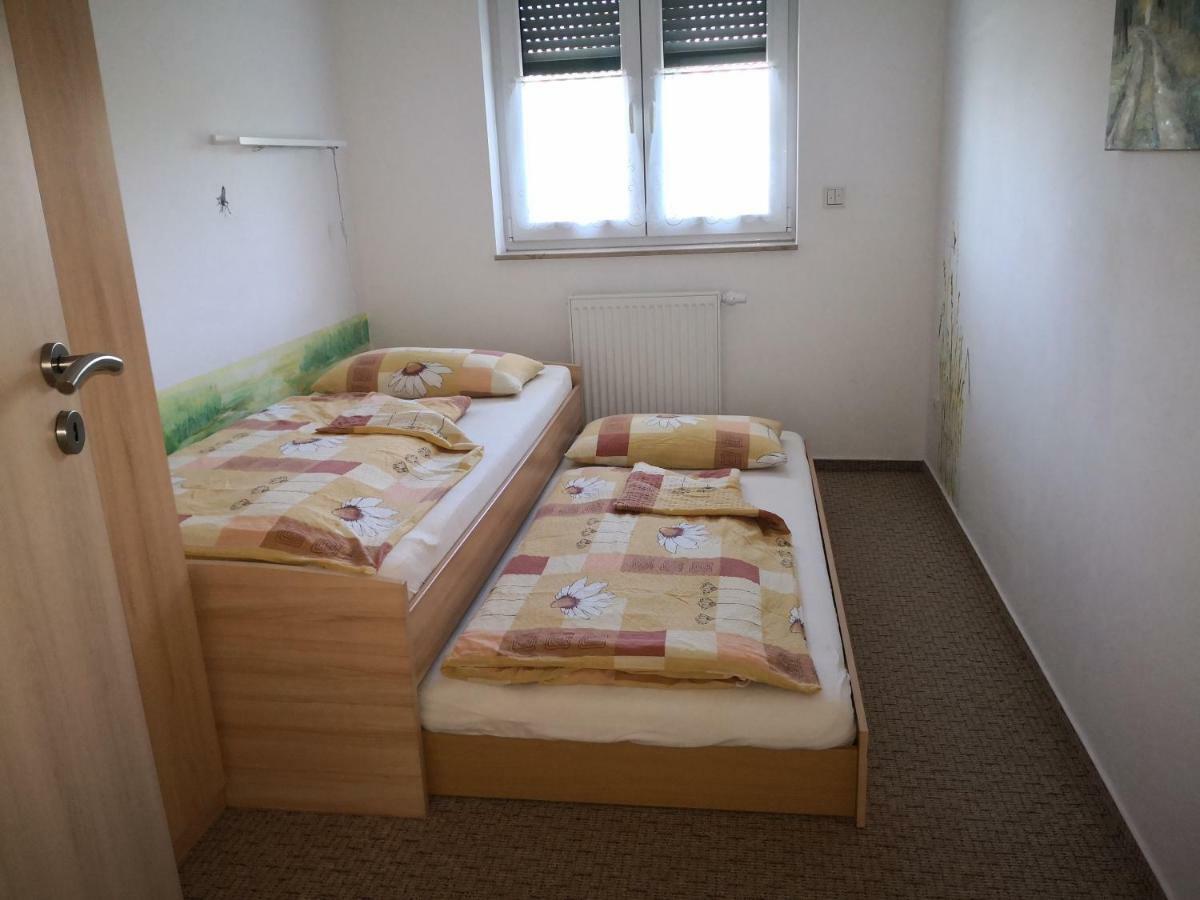 Ferienwohnung "Faehrmannsruh " 뤼벤 외부 사진
